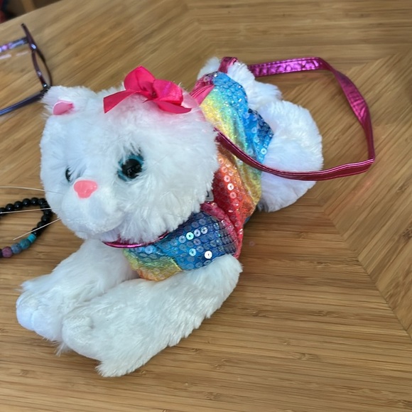 Poochie & Co. white. Kitten, rainbow sequins purse, pink strap and zipper body - Picture 1 of 3